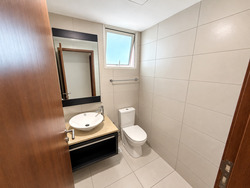 1 Canberra (D27), Condominium #637833851